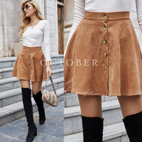 Button up mini skirt - Picture 2 of 3